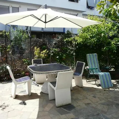 Modern With Garden *