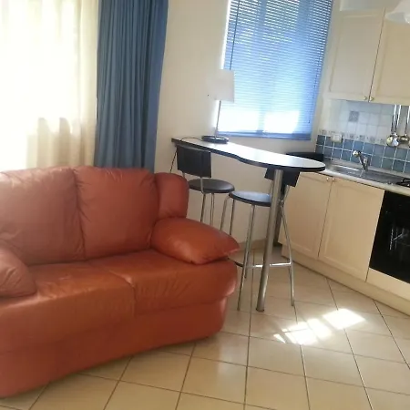 Lejlighed Modern With Garden Rom